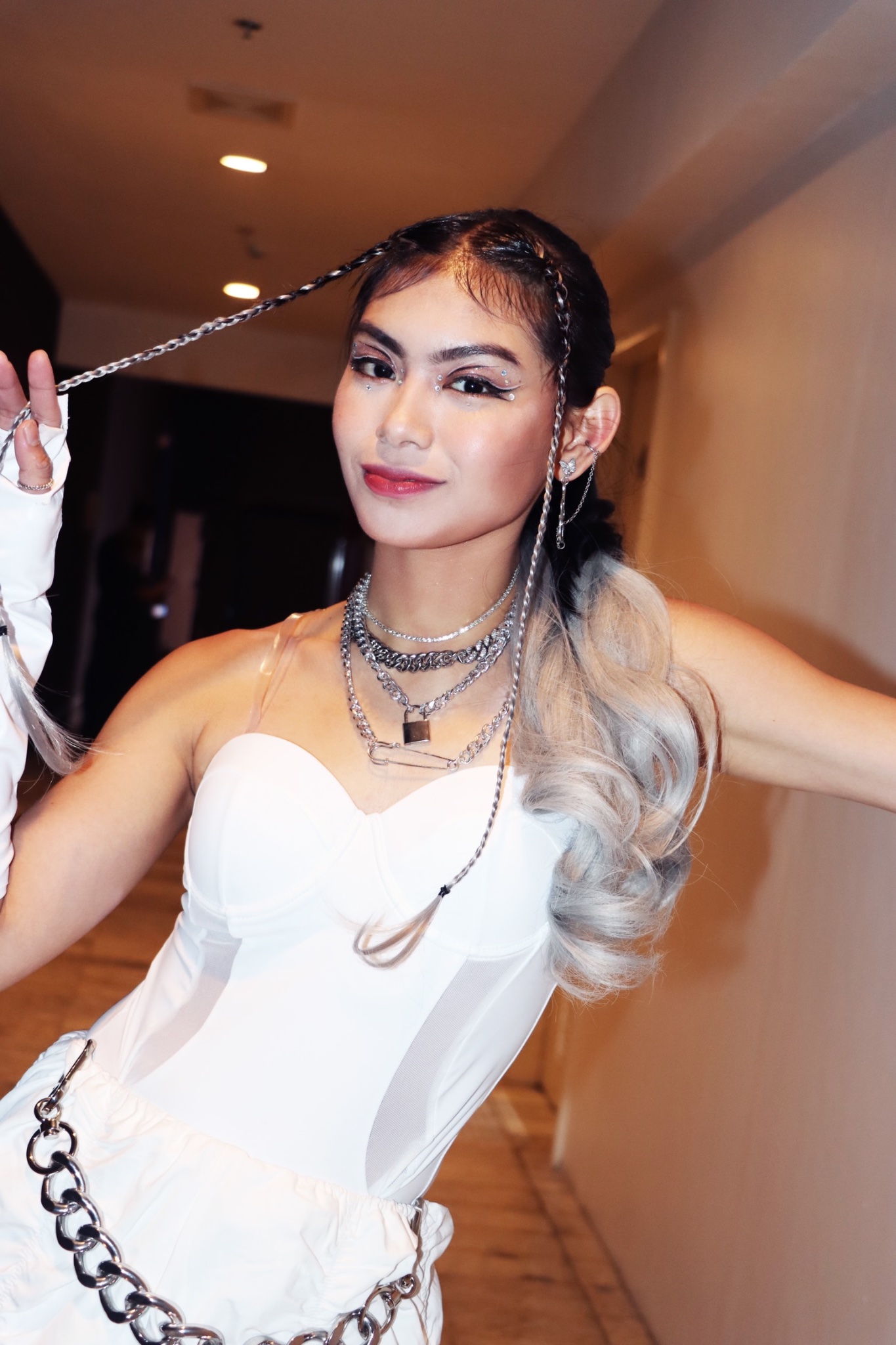 Fi8kEHBUcAEDzzi?format=jpg&name=large