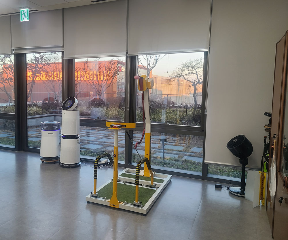 Proswing_Inc's tweet image. 서울 강서구 마곡동 (주)L**** 대표이사실 #퍼펙트스윙머신 설치
proswing.kr
제품문의:1899-6637 / 전국무료배송설치
#골프스윙머신 전문 연구제조기업 - (주)프로스윙
#실내골프교정 #골프연습기 #골프자세교정 #골프궤도교정 #드라이버스윙연습 #아이언스윙연습 #헤드업교정