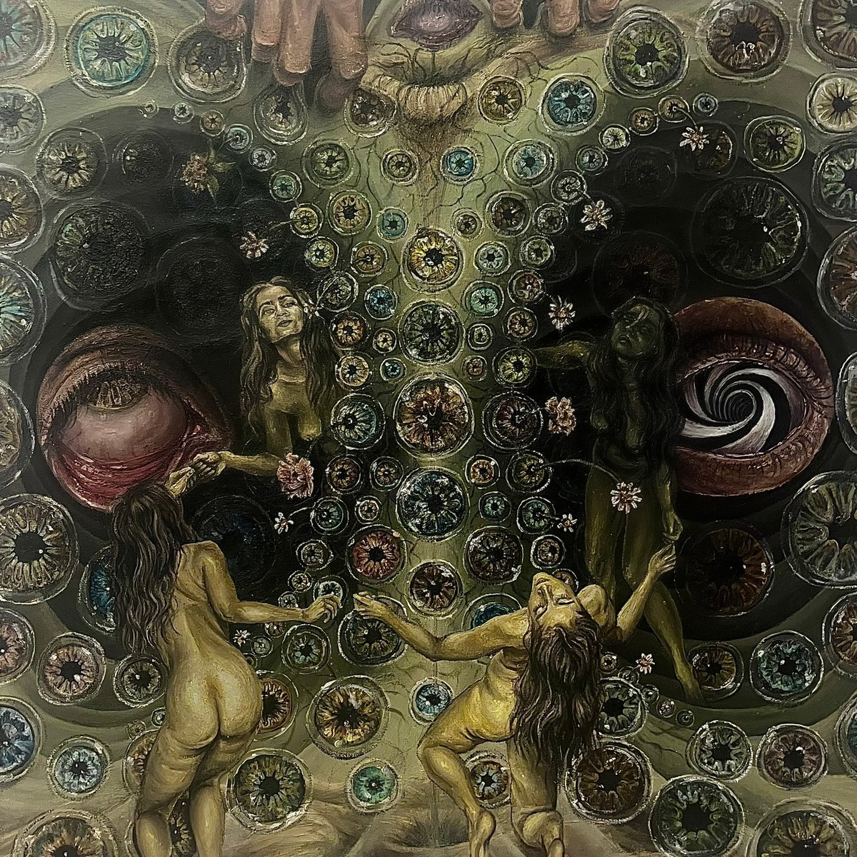 BritneyKrouse's tweet photo. Stuck in the loop of our own illusions https://t.co/6cAPEzeyNj