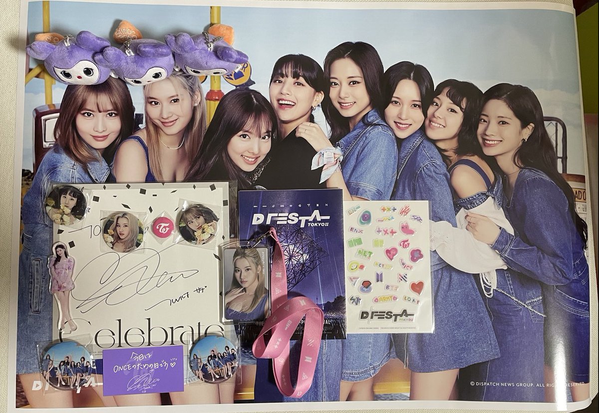 TWICENJMSJMDCT6's tweet photo. #TWICE   #TWICEサイン会　#Celebrate   #直筆サイン  #DFESTATOKYO2 

Celebrateのサインが届いた😍

嬉しい🥹 https://t.co/D9oXtwdZTg