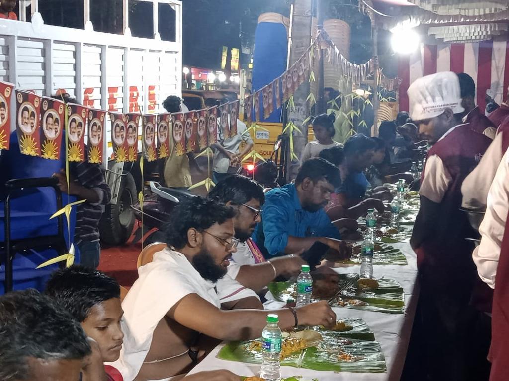 CMageshKumar6's tweet photo. அமைச்சர்கள் அண்ணன் @PKSekarbabu அண்ணன் கா.ராமச்சந்திரன் துவக்கி வைத்தனர், உடன் சட்ட மன்ற உறுப்பினர் அ.வெற்றிஅழகன்., பகுதி செயலாளர்கள்.,மாவட்ட இளைஞரணி து.அமைப்பாளர்கள்.,பகுதி அமைப்பாளர்கள்.,  து.அமைப்பாளர்கள்.,வட்ட இளைஞரணி அமைப்பாளர்கள்., இருந்தனர்... 2/2 https://t.co/P1cMUTuGYe