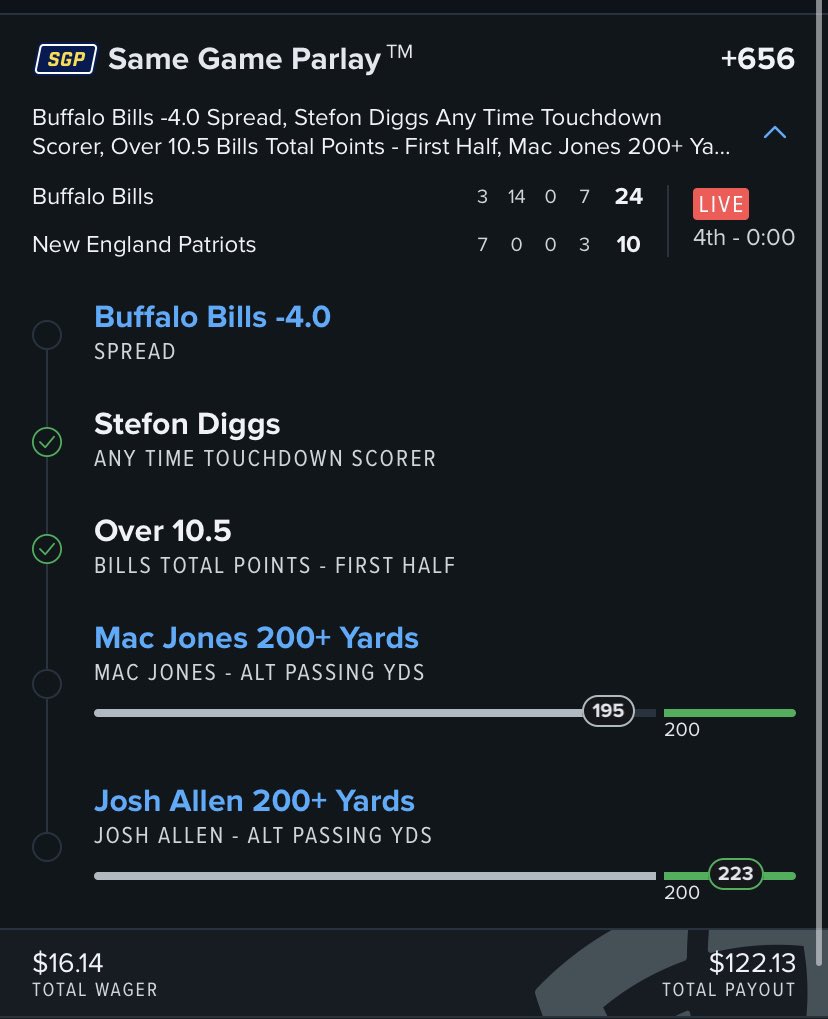 XChevyChevelleX's tweet photo. @barstoolsports I wish he would have thrown the ball… just 5 more yards 😭 https://t.co/7HcmOhYo2m