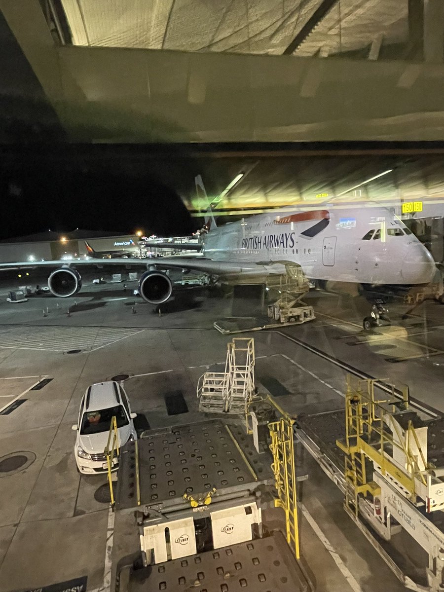 keegan_tweets's tweet photo. New plane type for me, new airline for me.
#fourengines https://t.co/BBwaJ3p8kh