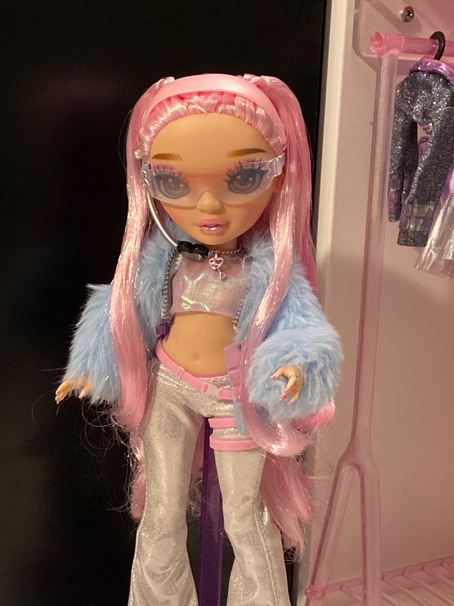 LOL Surprise OMG Doll NEEDS TLC Jointed Body Pink/Orange Hair