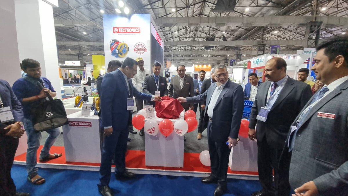 tectronicsindia's tweet image. We are extremely delighted that we have launched the RTG 32P in a 6-passenger series through our value-added customer, At ISEE 2022-Mumbai. we are very much proud of this.
RTG 32P-06 is the First time in India with a patented product and a 5-year warranty.
#gearless #tectronics