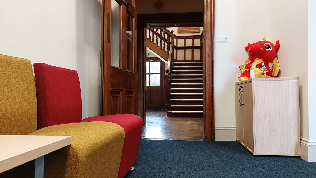 4SquareFurnitur's tweet photo. Read our case study to learn how we helped Littlegarth School create a bespoke welcoming, decluttered &amp; efficient reception that now reflects the school’s status as a leading independent school.  https://t.co/1cNTlfNQhP #schools #education #learningenvironments #receptiondesk https://t.co/KuZPO8XWsJ
