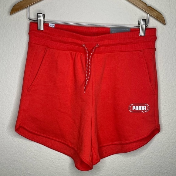 FinickyFinds's tweet image. So good I had to share! Check out all the items I'm loving on @Poshmarkapp #poshmark #fashion #style #shopmycloset #puma: posh.mk/8JIaQSLCqvb