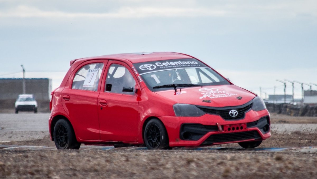 TiempoFueguino's tweet photo. #Deportes
Se inicia la última fecha del Automovilismo en Pista
https://t.co/R5AqiS4dpd https://t.co/Y2qUCgGrPy