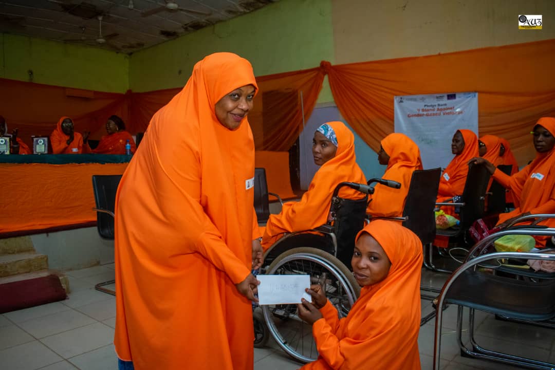 MWCASokoto's tweet photo. Flag off of the #16DaysActivism2022 in Sokoto State in collaboration with @unwomenNG by the Hon. Commissioner for Women &amp; Children Affairs Sokoto, Hajiya Kulu Abdullahi Sifawa. 

Town Hall meeting with  100 women right groups &amp; CSOs representatives.

#16DaysOfActivismAgainstGBV https://t.co/YoGWLyzDdc