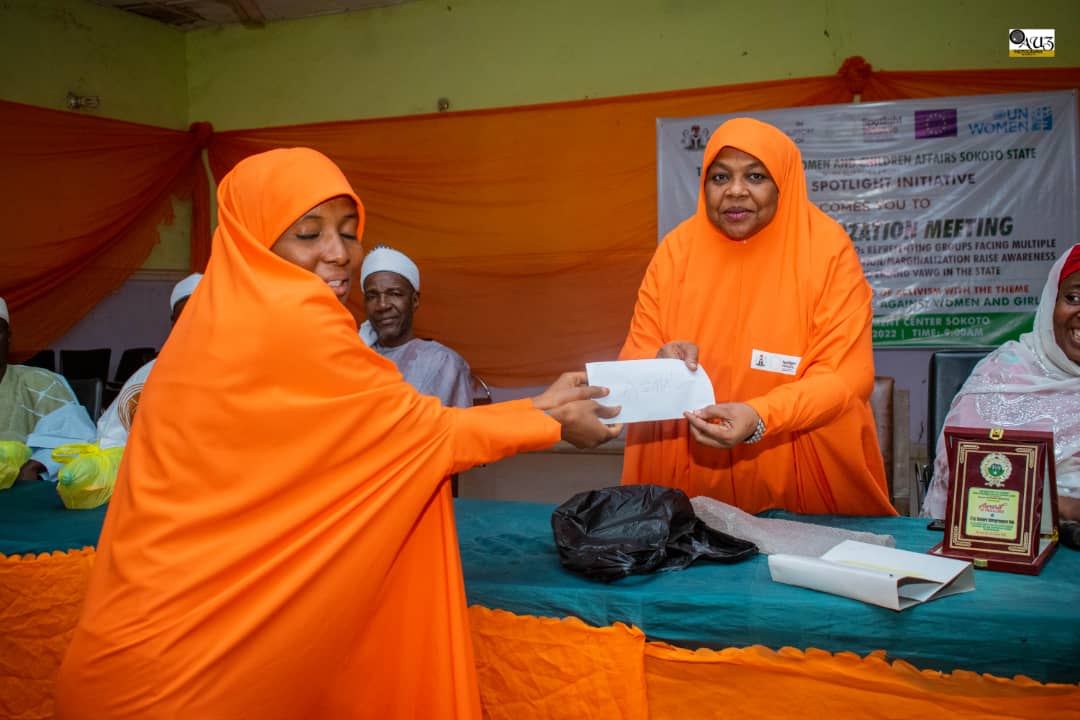 MWCASokoto's tweet photo. Award presentation to partners #16DaysofActivism2022 https://t.co/S5QSwaH0TV