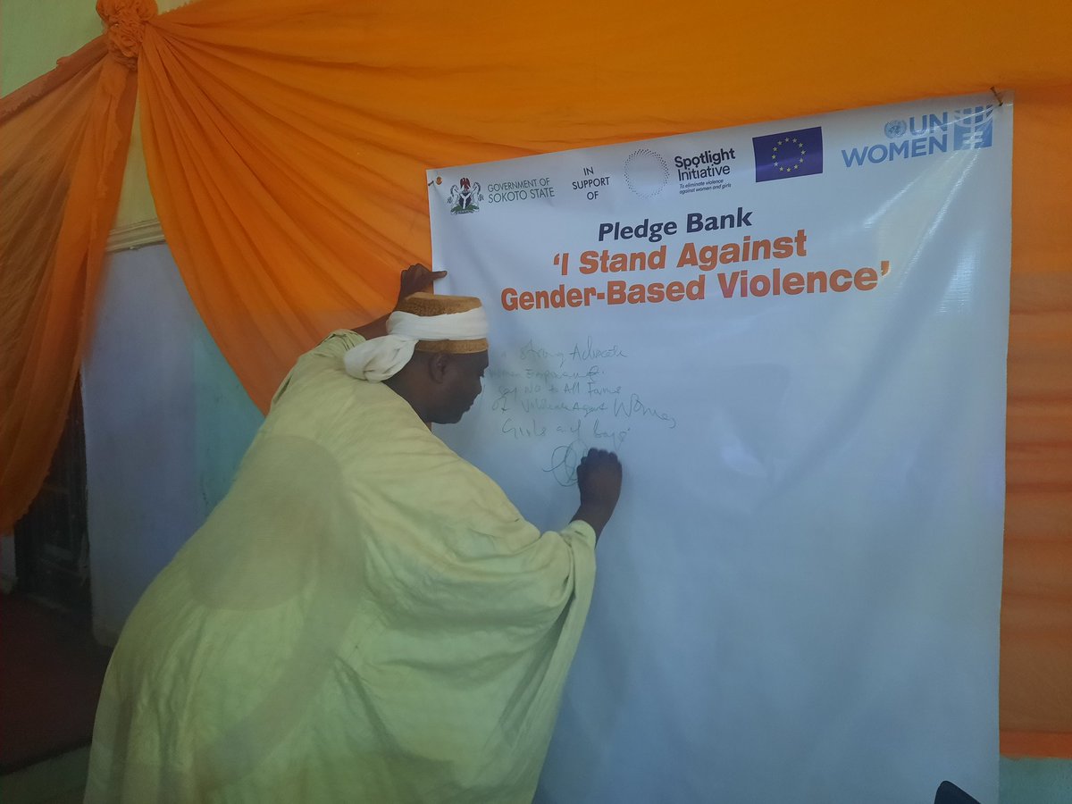 MWCASokoto's tweet photo. Signing of the fight against GBV pledge 
#16DaysofActivism2022 https://t.co/7onczqbhFD