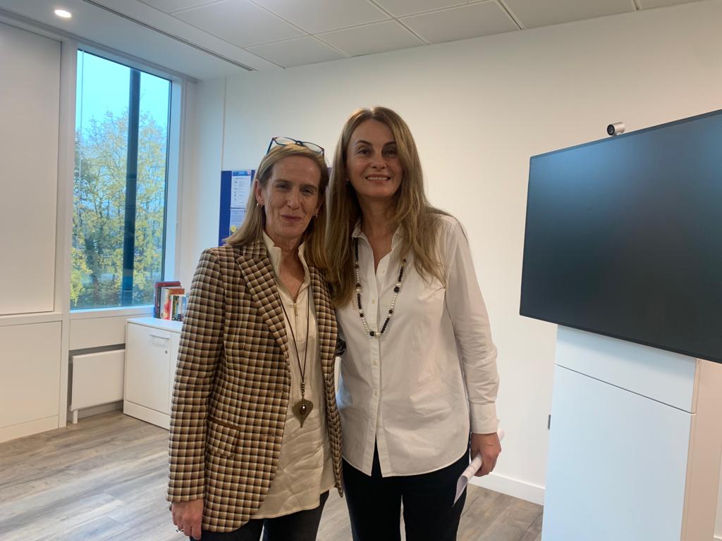 Marietajurgal's tweet photo. As the year is ending, I share the good fortune I've had of listening to the UK team, led by Doina Ionescu. This is the last trips to the countries I lead this 2022 and I am glad to share with all the ambition to go #FromEuropeToGlobal. Thanks for the meeting @ABPI_UK.
@anapolalv https://t.co/L3RXvxEpbT