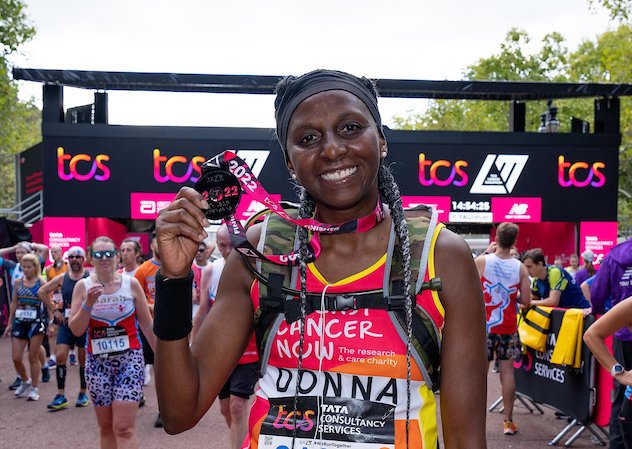 All the @LondonMarathon family would like to say a huge congratulations to LMCT's former trustee @DonnaLegz on winning the 2022 @WorldAthletics Woman of the Year Award. 🏅

Thank you for all you do to #InspireActivity, and champion women in athletics and beyond!