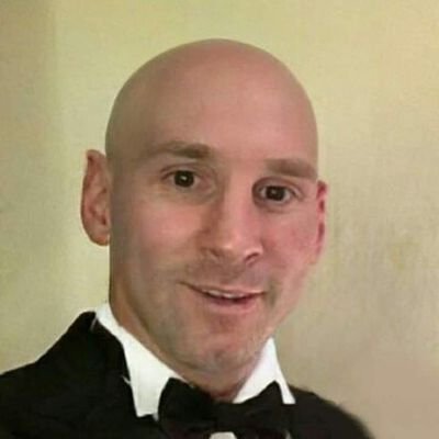 Adolfogs__'s tweet image. Shon Weissman tras ver esto: