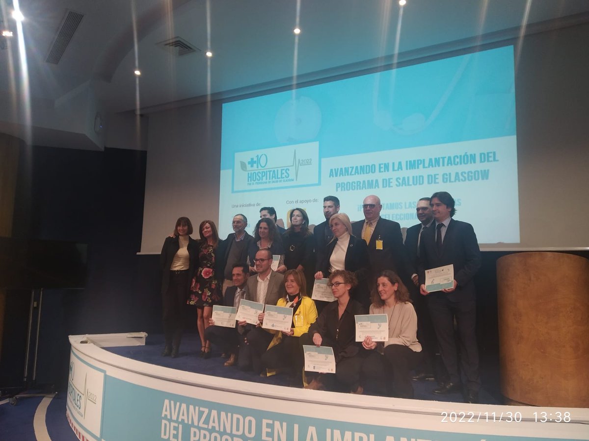 Hospital_FJD's tweet photo. El pasado miércoles, nuestro centro fue galardonado por su programa MAS+, recibiendo el premio a uno de los +10 hospitales según el Programa de Salud de Glasgow. ¡Todo un orgullo! https://t.co/xo56iZJaTO