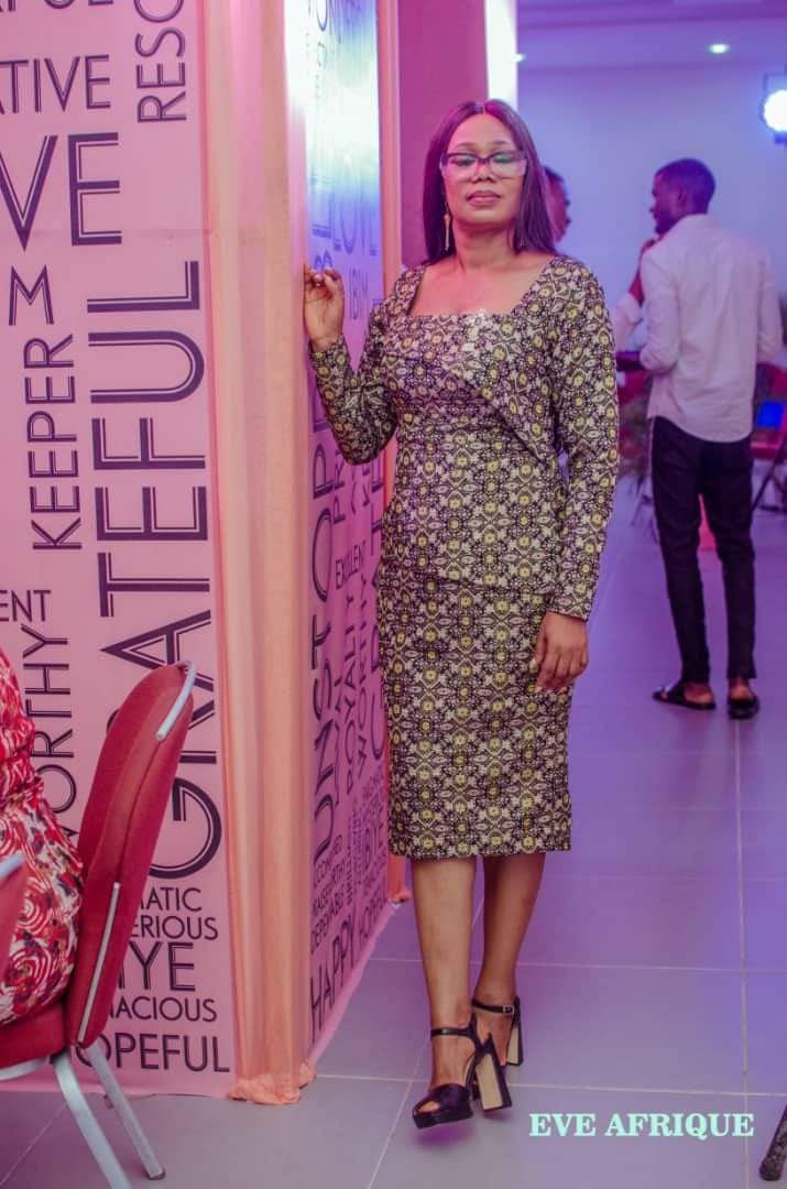 Ivy_D_E's tweet photo. May the energy of your Tribe match with your aspirations.The spirit of the Phoenix Possibilities abound,simply go for what you like, Live while there is Life, no apologies.#ivydaviesetokakpan 
#Eveafriquelifestyle #eveafriquenews 
#eveafriqueonthestreet #eveafriquecommunity https://t.co/e4wsFBp9HT