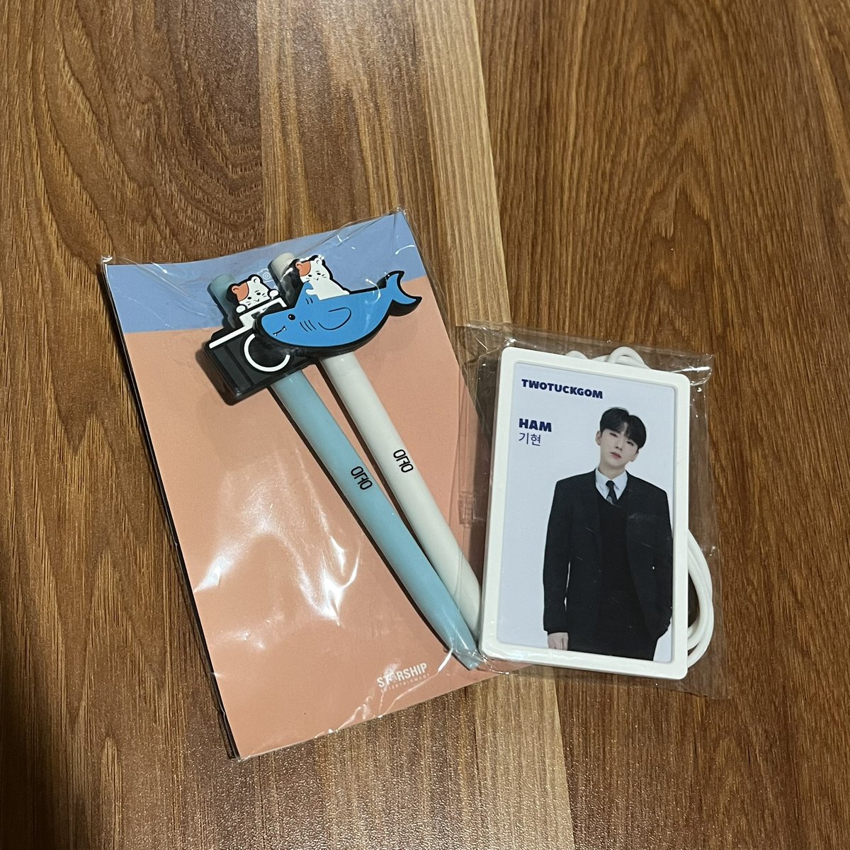 Fo_rn_buf's tweet photo. พร้อมส่ง🎉

Ball Pen กีฮยอน 150-
ป้ายชื่อ กีฮยอน 100-

#มอนเบเบ้พลาซ่า #ตลาดนัดมอนเบเบ้ #ตลาดนัดMonstax https://t.co/FoerL5jZuZ