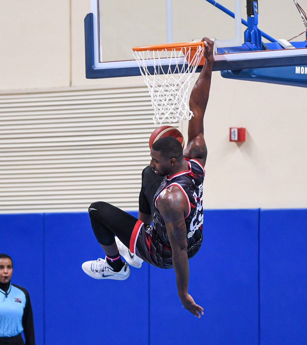 dunkinking's tweet image. Still living it #HoopDreams