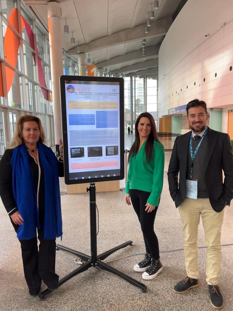 MutuaFM's tweet photo. ➡️Cartel Fisioterapia "Utilidad de las consultas de fisioterapia y valoración ecográfica en la atención a urgencias y primeras visitas asistenciales"
👥 Realizado por: Jesús Gallardo, María Victoria Serrano, Lorena García, Andrés Baena, Inmaculada Rodríguez y Beatriz Espejo. https://t.co/6ezJqucljN