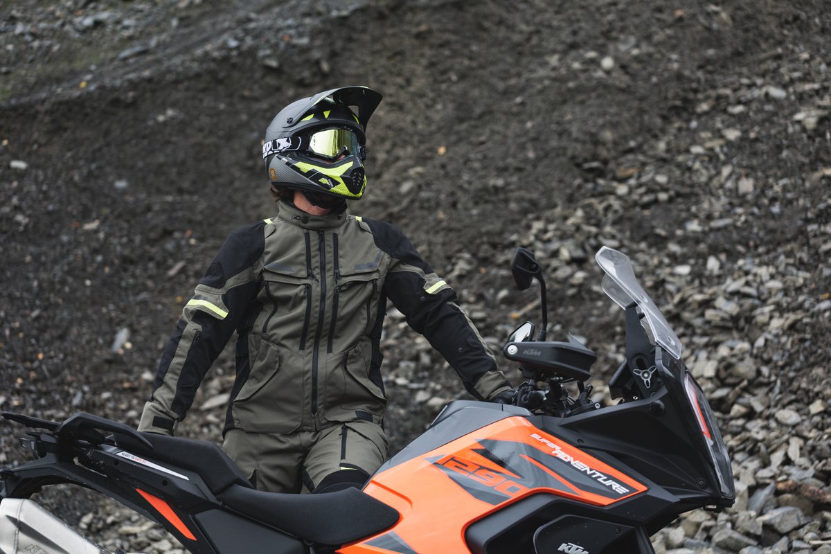 Are you looking for maximum versatility in your next adventure jacket?

The Rockland delivers on all fronts. Engineered to keep you cool, warm &amp; dry.