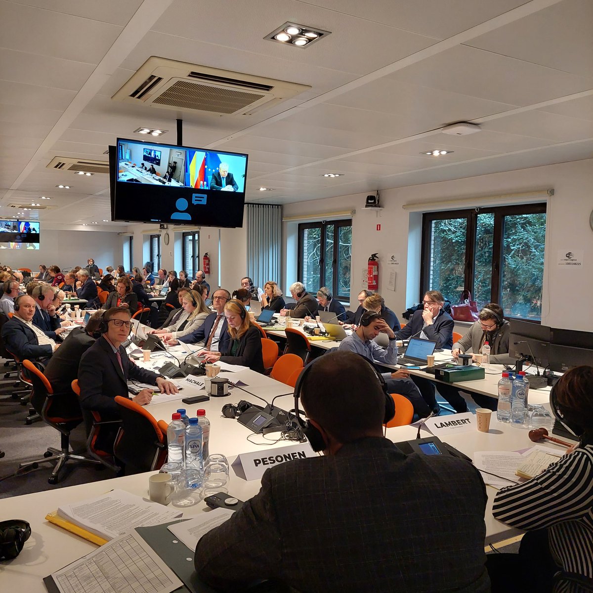 COPACOGECA's tweet photo. We thank Commissioner @jwojc for joining us today at our Presidium for an exchange on a number of topics and EU initiatives affecting EU farmers and agri-cooperatives. https://t.co/jCnbc2z1hX