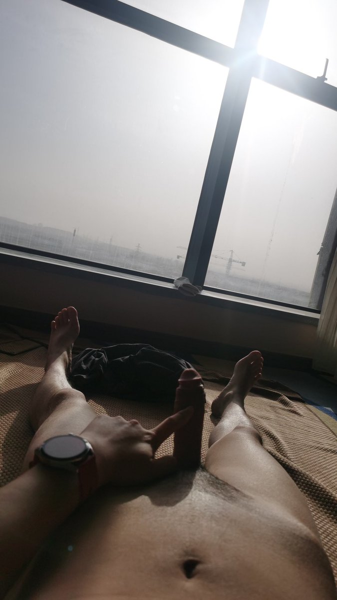 lbbsqns's tweet photo. 每天最舒服的是晒太阳 https://t.co/aEJihm490g