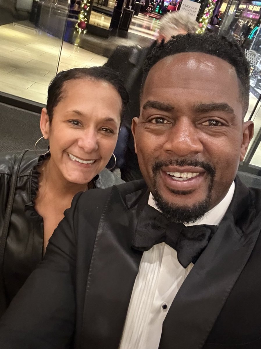 Shellyforga's tweet image. @BILLBELLAMY #NBCSL fabulous host!