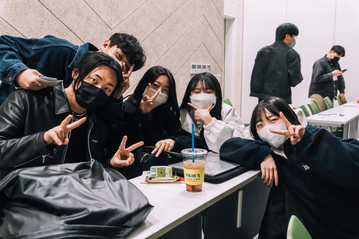 GlobalWoosong's tweet photo. The Media &amp; Comm Arts dept held its biannual SIMAfest #filmfestival. #SIMAfest ft. 11 films produced by students. This platform is a great opportunity for students to learn &amp; grow.

#Congrats to this year's winners, 문수빈, Vitaliy Khan, Nuzkhat Nazarbek, &amp; Kravets Arina. https://t.co/TR3JxdtCLG
