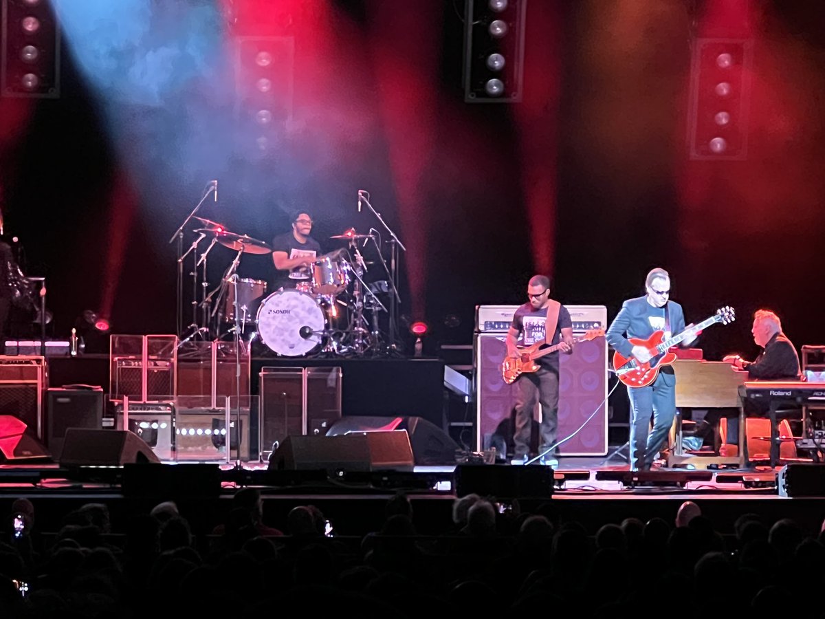 Michael Collado tweet media