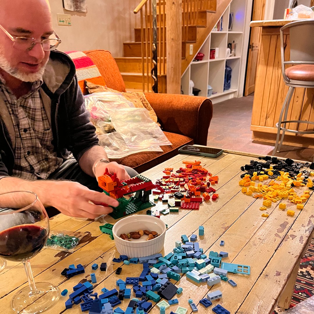 polycotscoop's tweet photo. Fostering the #coop #creativity and "building" #community with #legos during the #PolycotAssociates #retreat!

#teamwork#art#coopsrock#STEM#STEAM#travel#nm#NewMexico#Abiquiu#Abiquiunewmexico#Abiquiunm#tech#technology https://t.co/9jzlupP7i4