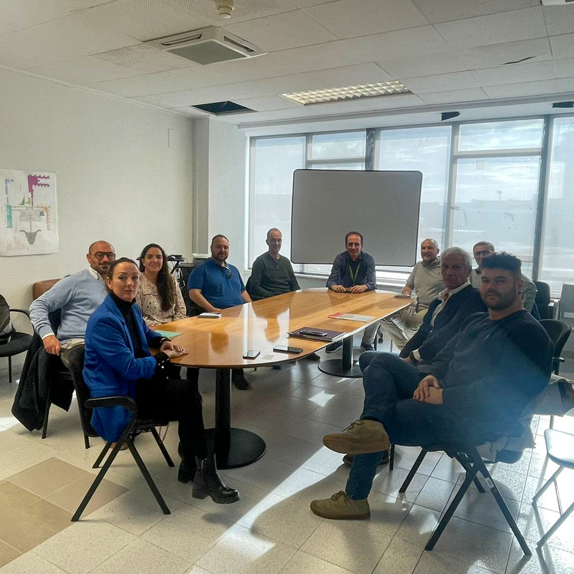 Construïm tweet media