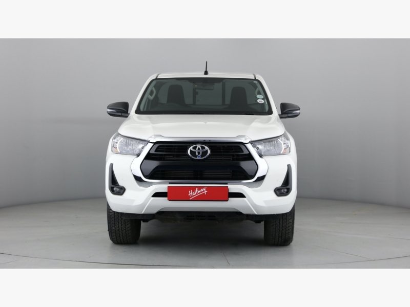 HTMalanda's tweet photo. 🔥🔥🔥New Arrival🔥🔥🔥
2022 Hilux 2.4 SC 4X4
5 000 km
R579 900
Call or WhatsApp us on 0826507370
#halfwaymalandatoyota #durban #bestdeals #ToyotaDealer #Toyota #PreownedCars #HalfwayToyota #PopularCars #PreLovedCars #DJTira #kzn #HalfwayMalandaToyota #halfwaygroup https://t.co/7Eo9Imweu7