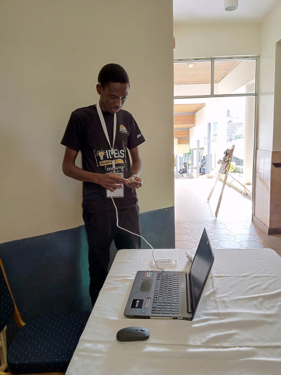 tech_nickk's tweet photo. CAi exhibition at the BushHack
@CountrywideHubs
@konzatech
@innovateuk
@SegalFoundation
@KaratinaUniv
@UNDPKenya
@KENIAupdates
@KenyaInnovWeek
@MHUBKENYA
#mtkenyaweek
#InnovationRedefined
#BushHack https://t.co/lsyFaDbKB0