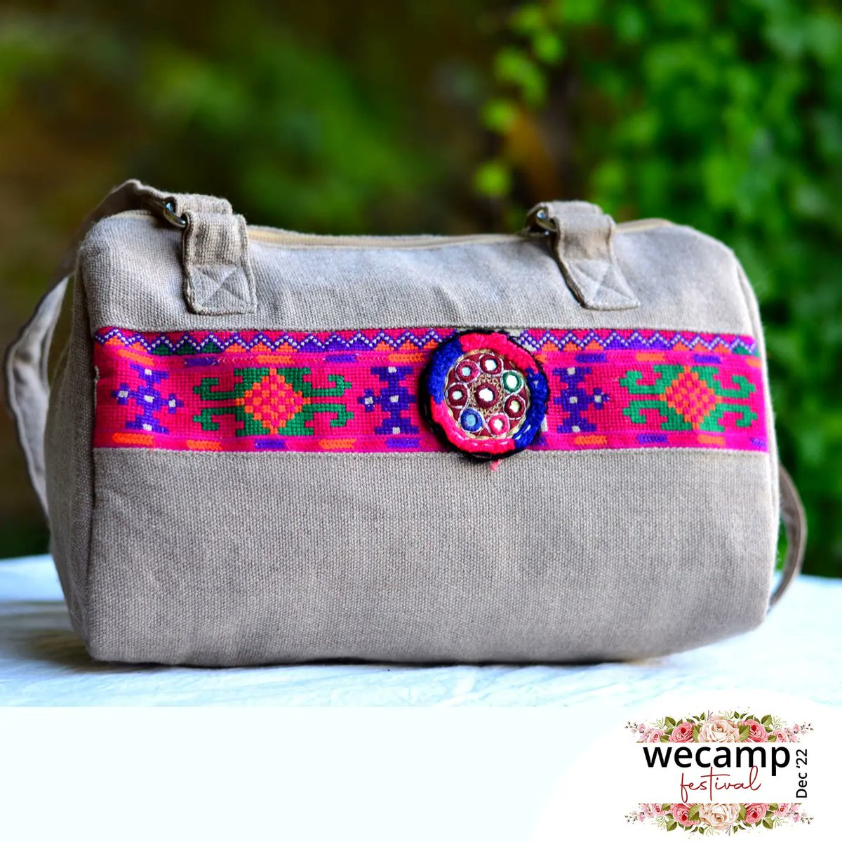 wecamp_pk's tweet image. If you're looking for the perfect accessories for your outfits, take a pit stop at kimmys bags's stall

The wecamp festival brings you two days of fun!

Date: 10-11th December 
Time: 12pm - 10pm 
Venue: PNCA, Islamabad

#wecamp #wecampfestival #Takeyourfirststep #WomenofWecamp