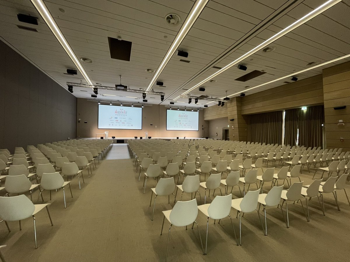 diguz91's tweet photo. HackInBo Business Winter 2022, CI SIAMO! #hib22 #hackinbo #hackinbobusiness @HackInBo https://t.co/W4xvihJQq4