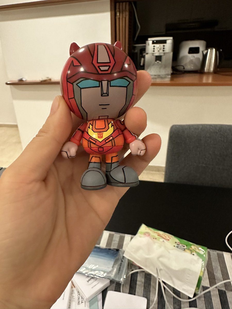 drguocheng's tweet photo. We went to @culturecartel_ 2022 exhibit yesterday at SCAPE. Great intersection of art, culture, and fashion. Plenty of #blockchain integration opportunities, for example @MightyJaxx toy figurine tagged to token! However we did not see any #VR or #metaverde integration yet! https://t.co/DQCmWXQE7a