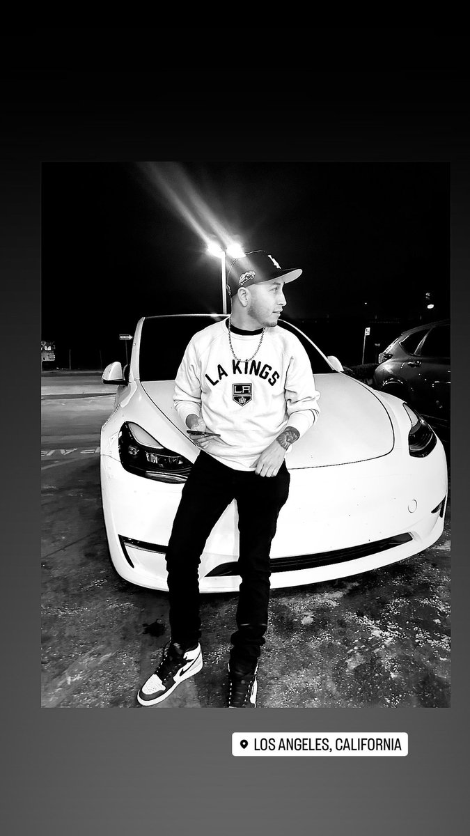 Alexxthebarber's tweet photo. 👐🏻🤟🏻 https://t.co/1OER2OehpP