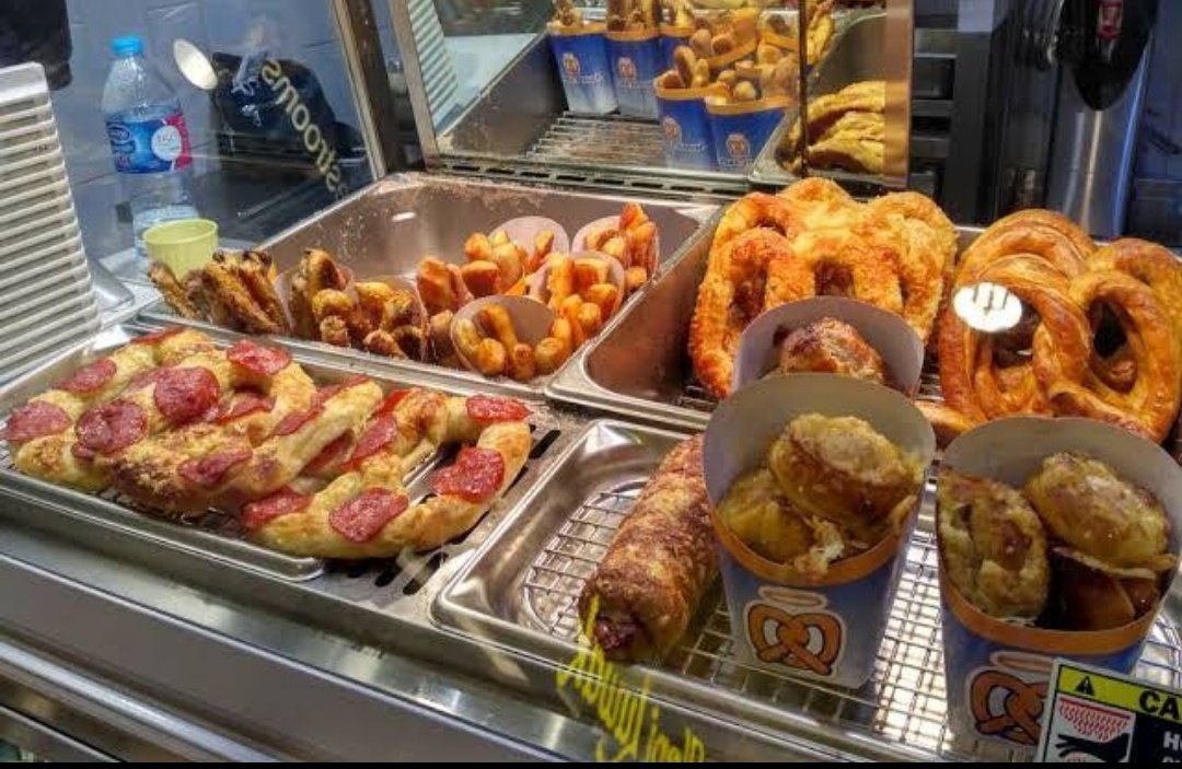 GUIS on Twitter: &ldquo;Auntie Anne&rsquo;s enak ga sih guis dengan harga segitu