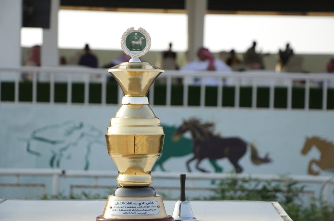 muhalhal's tweet image. مقتطفات من الحفل الخامس بميدان سباقات الخيل بجدة، الدعوة عامة كل يوم خميس مع فعاليات متنوعة للعائلات وتجربة ركوب الخيل.