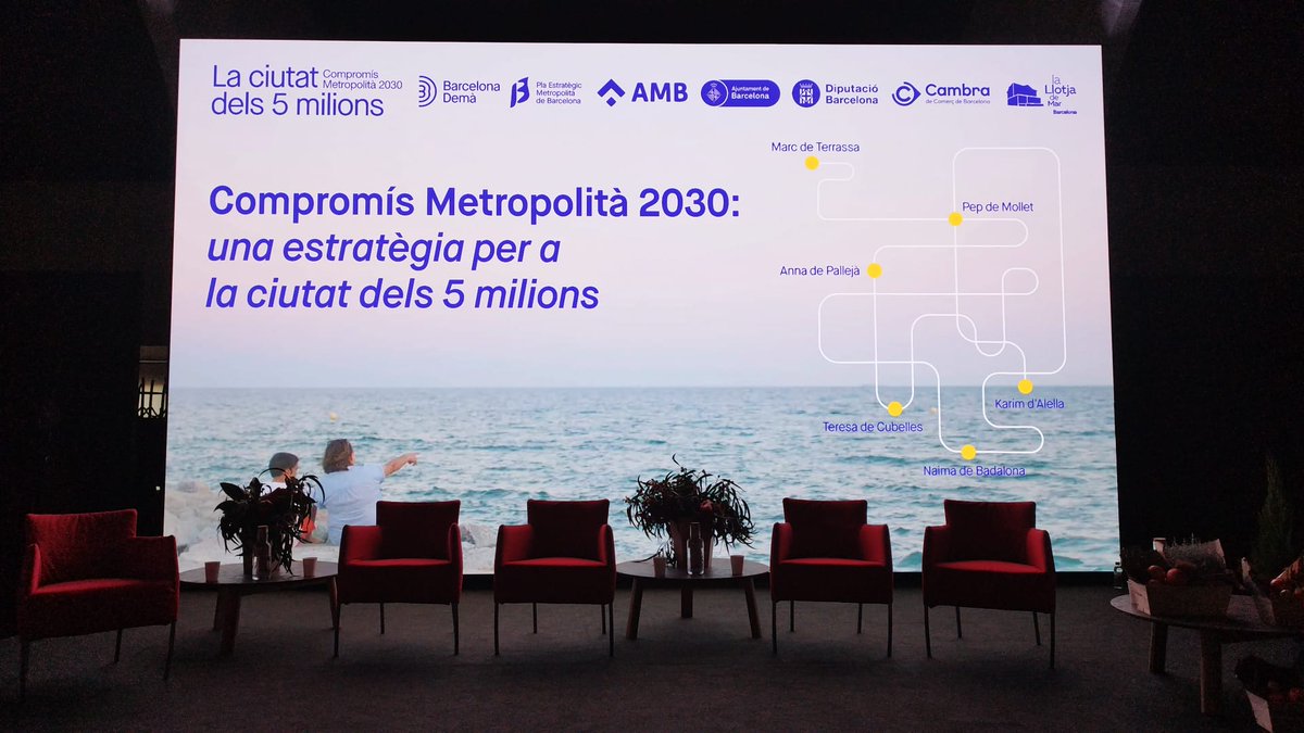 pembarcelona's tweet photo. 🎉Bon dia! 🎉

Tot a punt per la presentació '#CompromísMetropolità 2030: una estratègia per a la #ciutat dels 5 milions'.
Ja hem començat amb l'esmorzar estratègic i en uns minuts a l'escenari de la #LaLlotjadeMar:

🗣️@JordiMartiGrau
🗣️@estelabo
 
Modera: @evaarde
 
Obrim fil!⤵️ https://t.co/G2SzIUXwmC