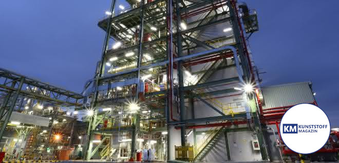 KM_Online's tweet photo. #Covestro hat vor Kurzem mit der Produktion des Vulkollan Rohstoffs Naphthylen-Diisocyanat (NDI) in einer neu gebauten Anlage am Standort in Map Ta Phut in Thailand begonnen. https://t.co/0TSuRAiwYI #Hochleistungselastomere #Elastomere @CovestroDE https://t.co/CTGClmT1CA