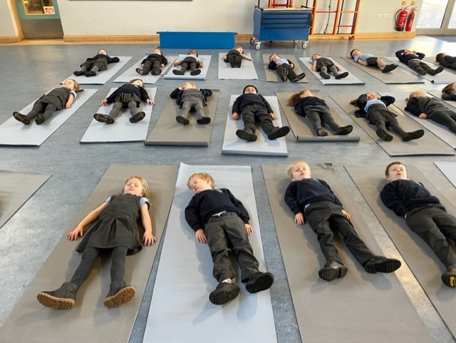 HambrookSchool's tweet photo. #Hambrookr had a very calm whole class meditation session. We all noticed how we felt different before and after the session. Afterwards, we felt 'sleepy', 'relaxed', 'tired' and 'calm'.
#meditation #childrensmentalhealth #childrensmeditation https://t.co/nWAk5AGoPo