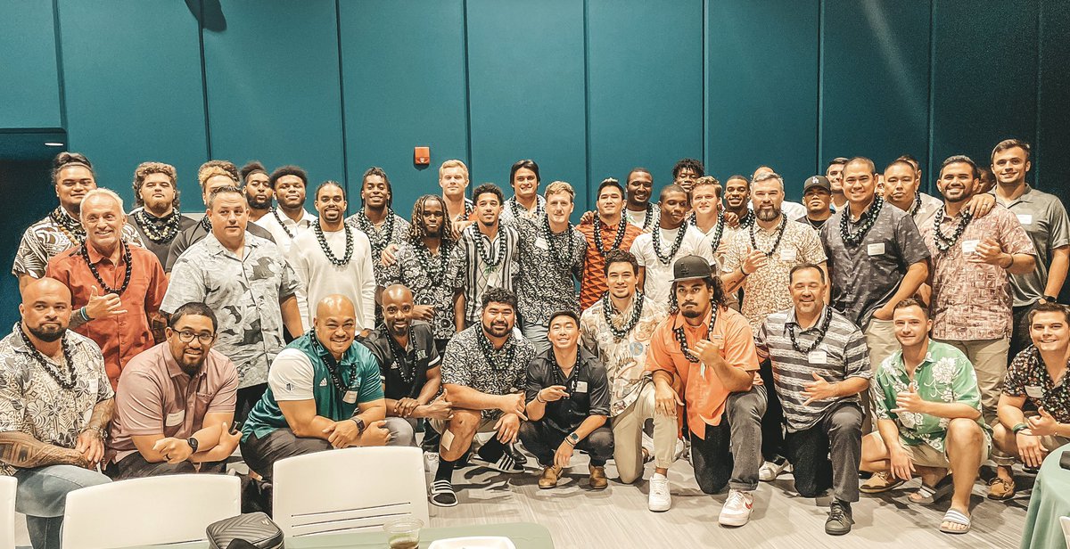 Senior Banquet tonight! You can feel the love in this room. Officially want to Welcome these Seniors as Alumni and to the Fraternity of The Warrior Braddahhood #Ohana #ForLife