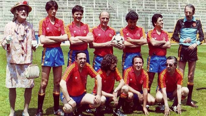 Luiscifier's tweet image. Anoche teníamos equipo #Mundial #España #Futbol #LaRoja #SeleccionEspañola