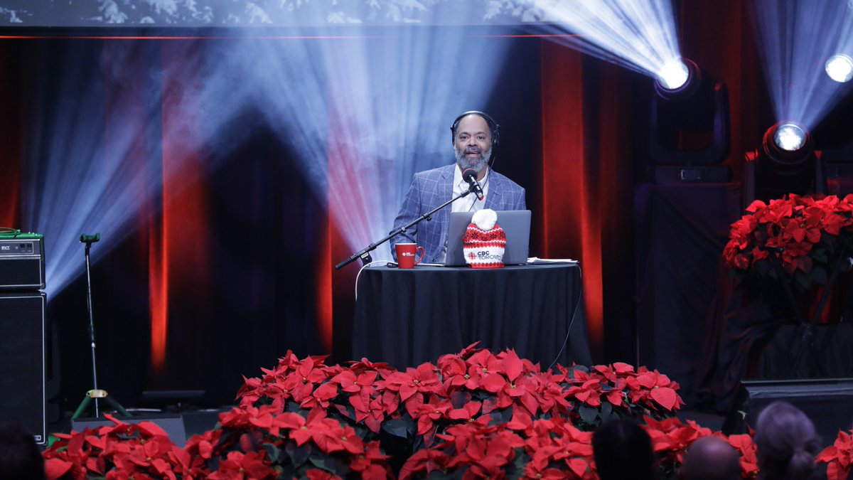 CBC_TOCommunity's tweet image. The Sounds of the Season @metromorning live show is on right now! Tune in to CBC Radio One and give what you can to @DailyBreadTO and local food banks cbc.ca/sots #cbcgives