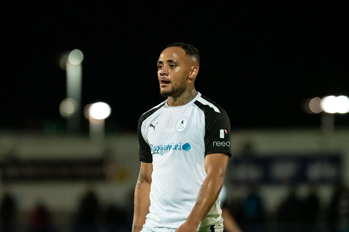 Enjoyed listening to <a href="/Montel_Gibson9/">Montel Gibson</a> for this week's <a href="/plustwomedia/">Plus Two Media Ltd</a> match programme for <a href="/telfordutd/">AFC Telford United</a>. Montel was disarmingly honest about some past mistakes and also explained the circumstances behind his Telford/Ilkeston hokey-cokey:
Image: <a href="/KierenGPhotos/">Kieren Griffin Photography</a>.