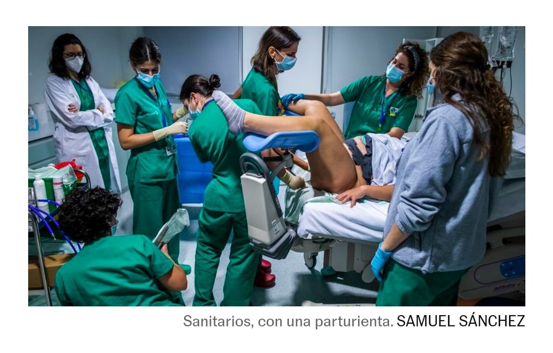 Hola <a href="/elpais_espana/">EL PAÍS España</a> . No soy defensor a ultranza del lenguaje inclusivo forzado, pero creo que este pie de foto es bastante inadecuado, al referirse como "sanitarios" a un equipo completo de mujeres, ¿No creéis?