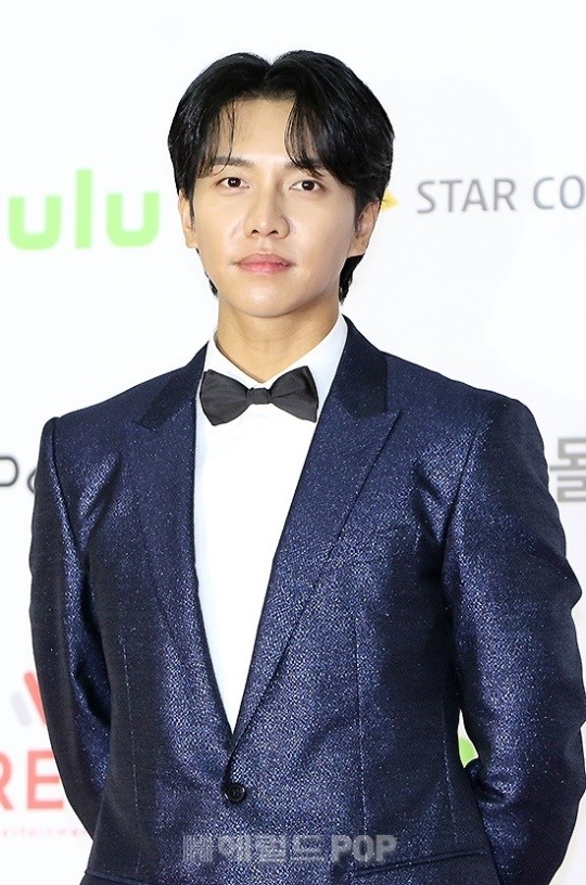 [POP이슈]이승기가 계약해지 통보했다고..후크, 하루만 발빠르게 공홈 만료 (출처 : 헤럴드POP | 네이버 TV연예) naver.me/5kXXxIFC
#이승기 #LeeSeungGi #이승기응원해