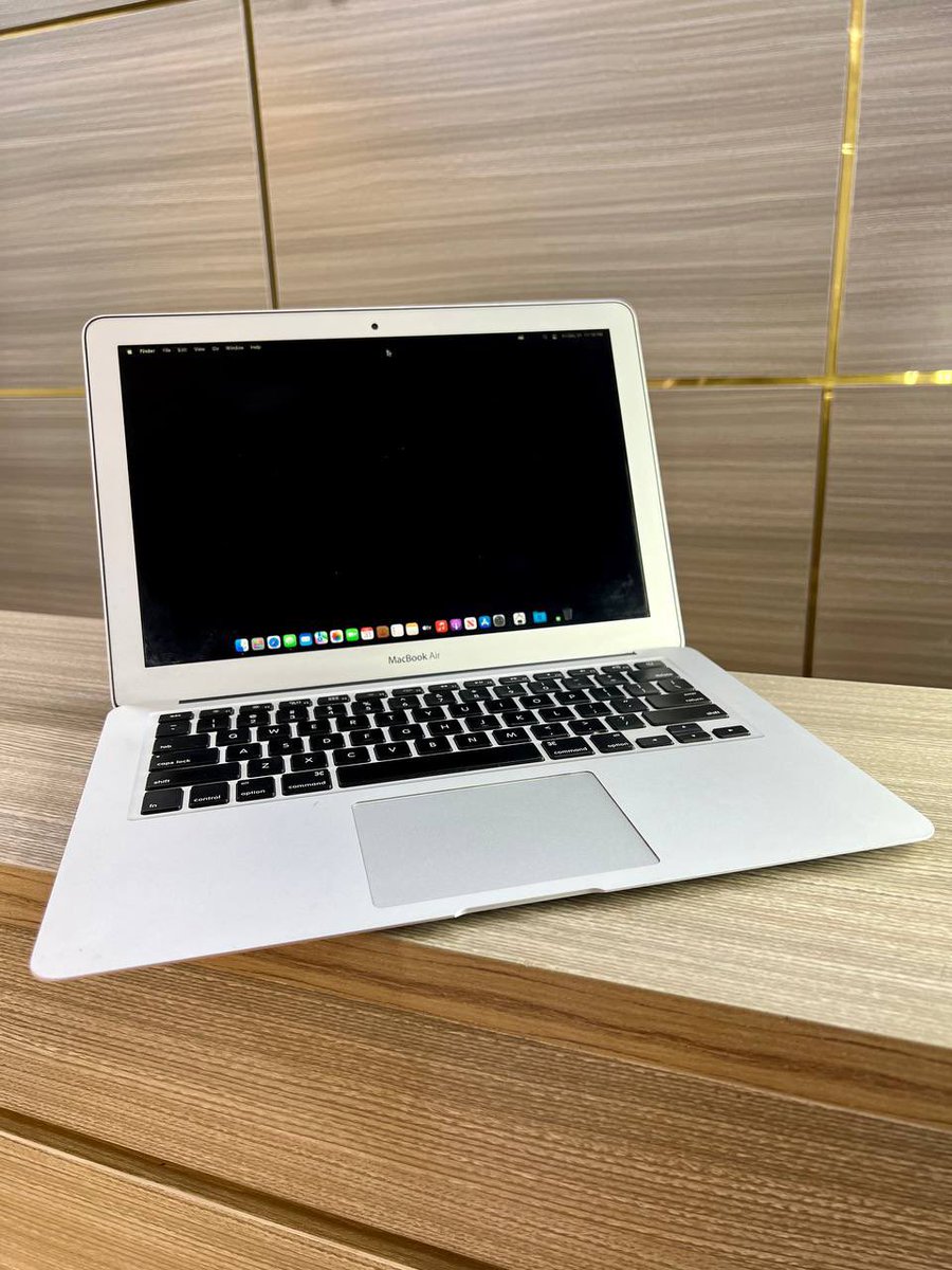 elitecomtech1's tweet image. MacBook 💻 Air 2015 13inches
Intel core i5
4gb RAM
128gb SSD
Keyboard light
Free Charger
Price: N185,000
Call or WhatsApp
+2348075837845
#EliteComTech #EliteDeyForYou #ElitePCs #EliteGadgets