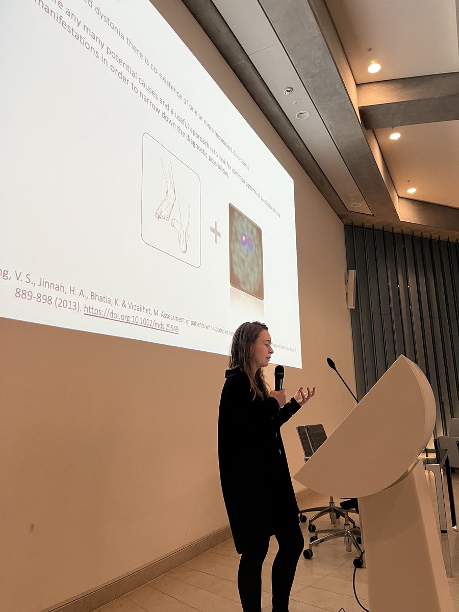 Off to a great start with ⁦<a href="/AnnaSadnicka/">Anna Sadnicka</a>⁩ talking all things dystonia today! ⁦<a href="/movedisorder/">MDS</a>⁩ #learning #dystonia
